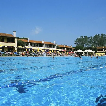 Tize' Village Lejlighedshotel
