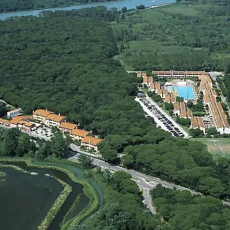 Tize' Village Lejlighedshotel